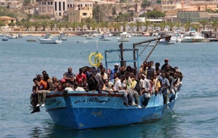 Nestala dva broda sa 400 imigranata
