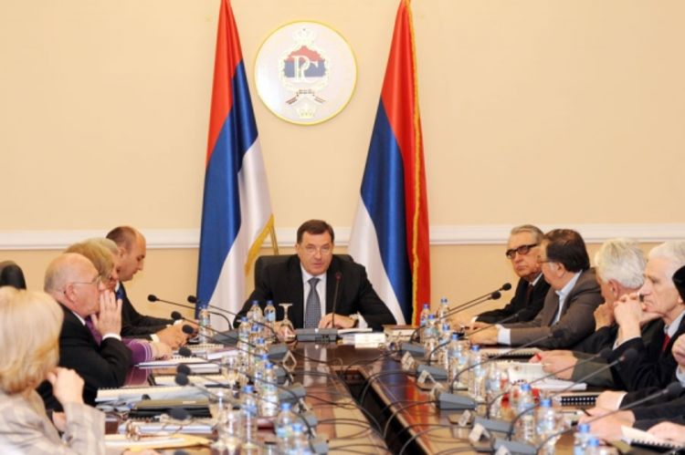 Dodik sutra predlaže referendum