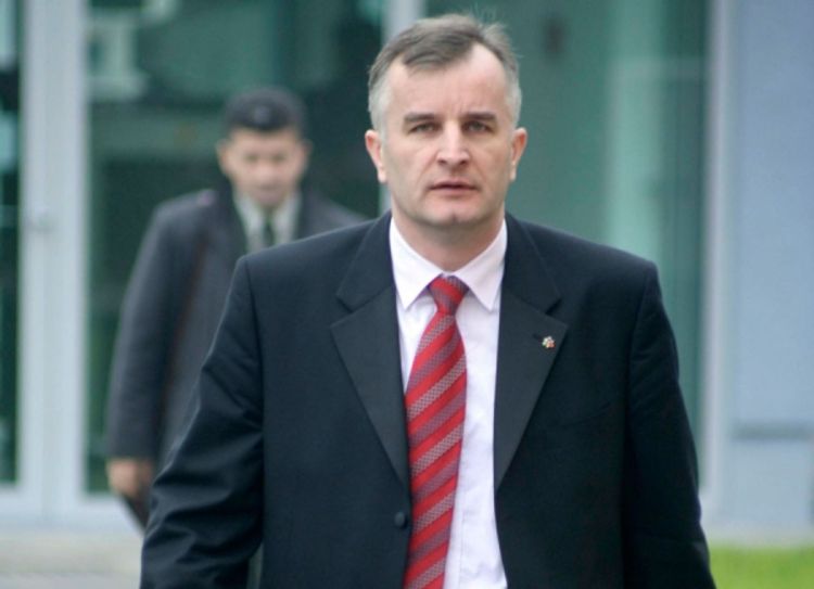 Lijanović čeka da se Ljubić iseli