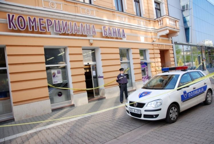 Filmska pljačka u centru Banjaluke: Za dvije minute ukrali milion KM (Foto)