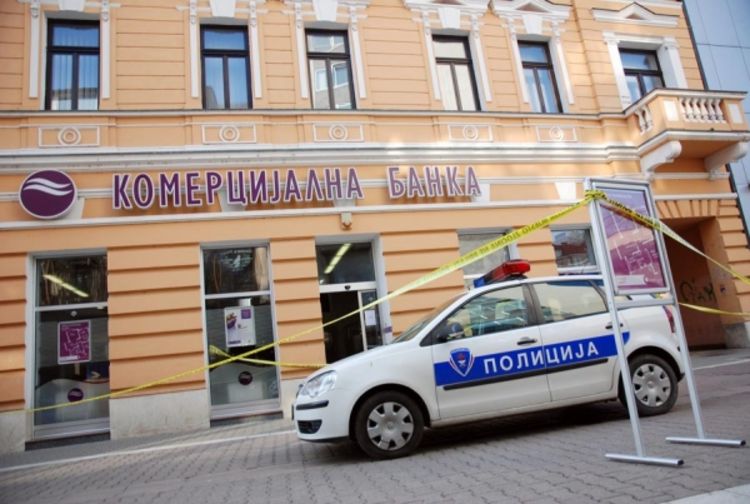 U jučerašnjoj pljački Komercijalne banke ukradeno 1.033.000 KM