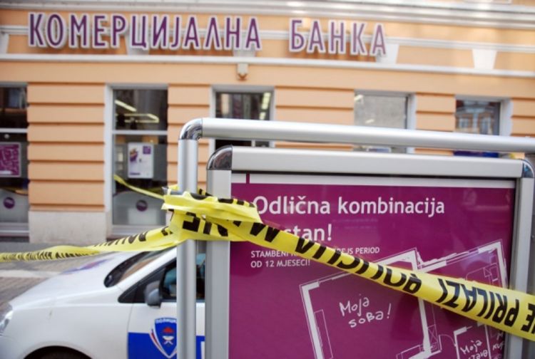 Uhapšeno pet lica osumnjičenih za pljačku Komercijalne banke