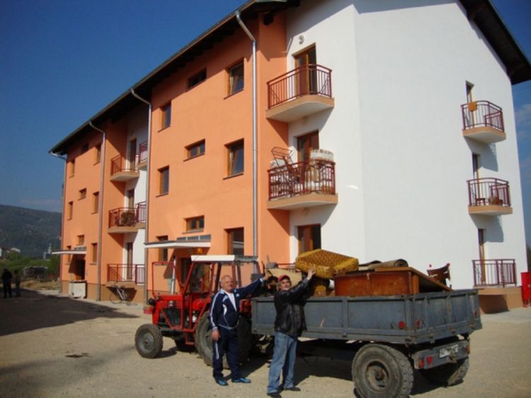 Kotor Varoš: Trajni smještaj za 19 porodica