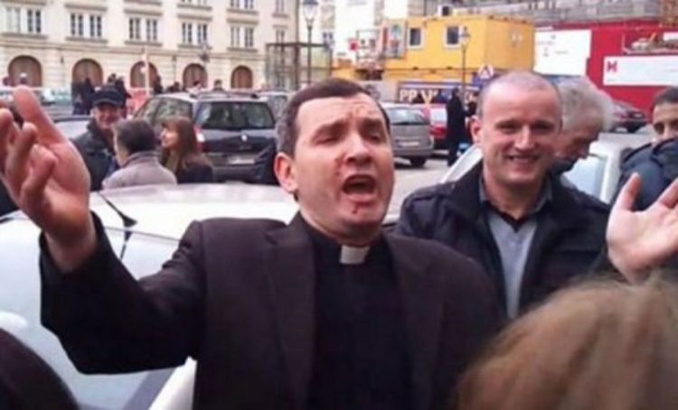 Derventski župnik tjera Srbe: Idite u šumu, odakle ste i došli (Video)