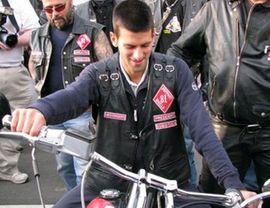 Đoković gazi redom