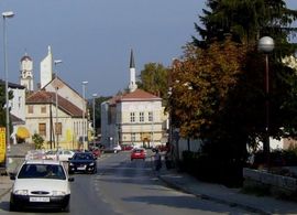 Nestala zastava RS sa mjesta masovne grobnice