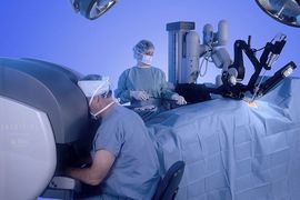 Premijerno odstranjena materica pomoću robota