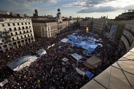 Uprkos zabrani desetine hiljada demonstranata u centru Madrida