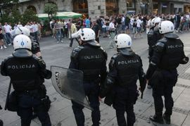Beograd: Zabrana javnog okupljanja, privedeno 35 osoba