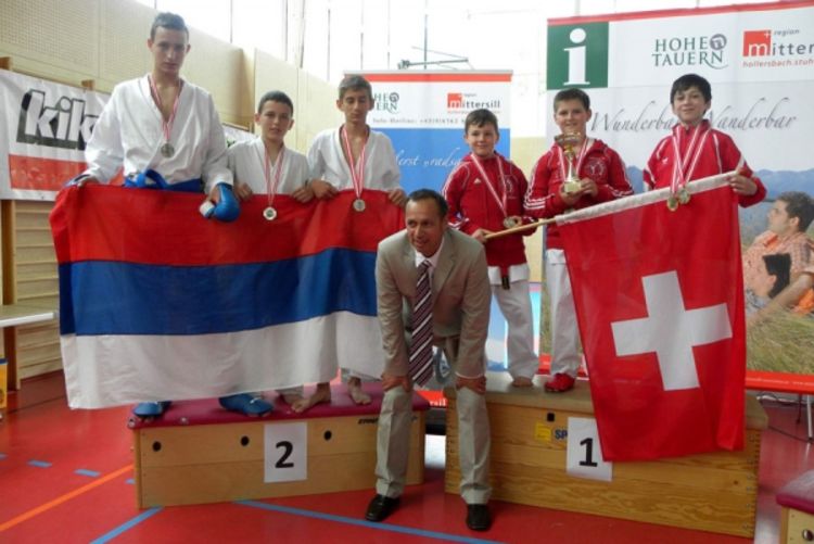 Dobojskim karatistima 18 medalja u Austriji