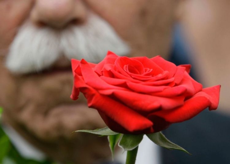 Titovi poštovaoci odali počast voljenom maršalu (Foto)