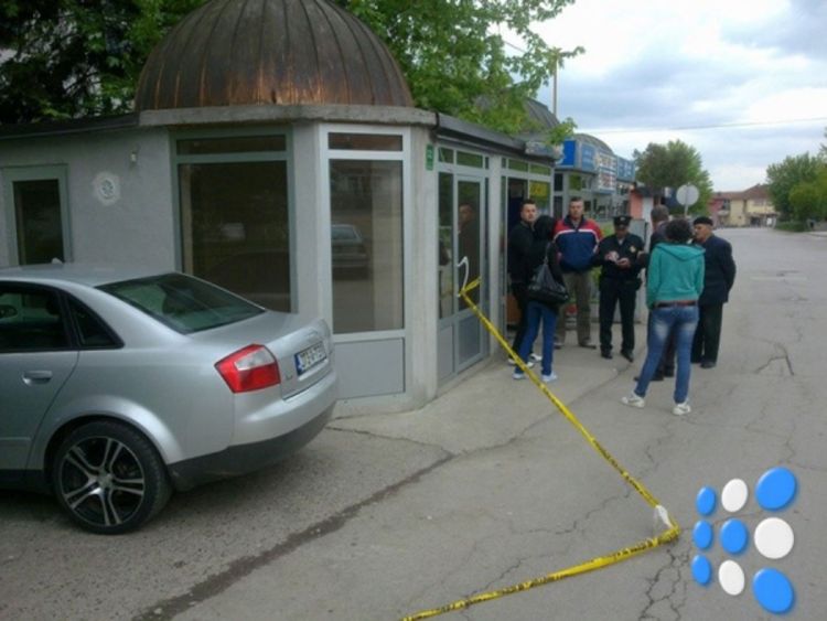 Zlatarevoj ženi oteli nakit