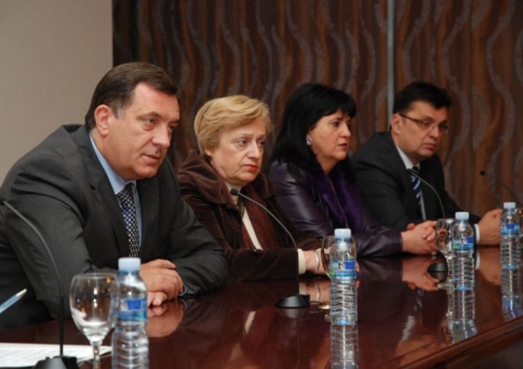 Dodik: Visoki predstavnik jača evroskepticizam u RS