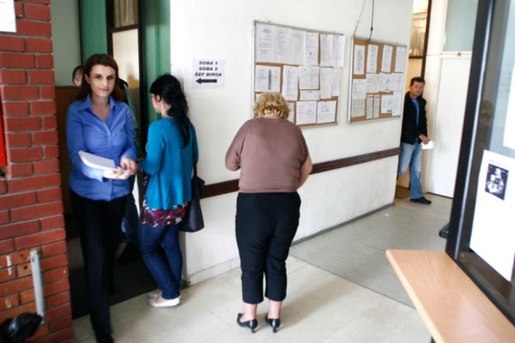 Nezaposlenima u FBiH manje naknade