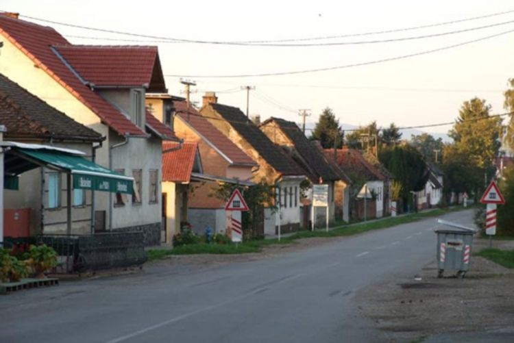 Ekshumirano 12 žrtava Bljeska u Vrbovljanima