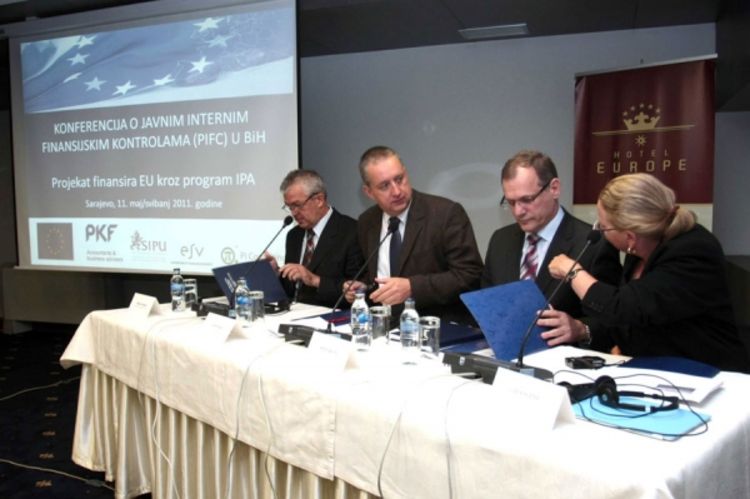 EU traži odgovorno upravljanje novcem