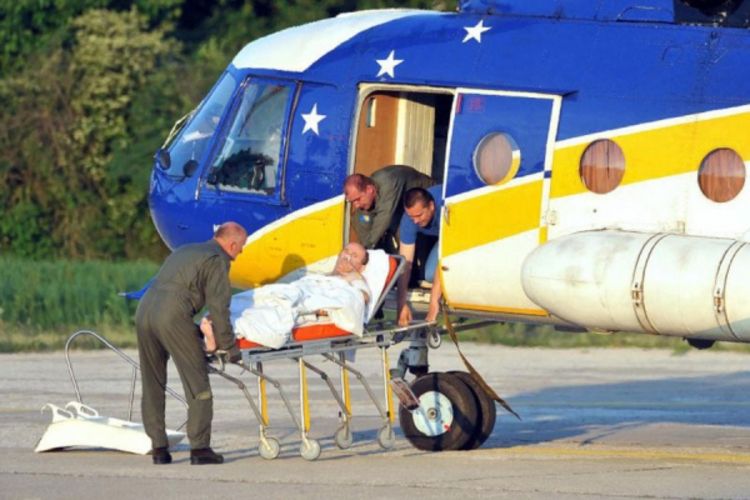 Pacijent iz BiH ispao bolničarima iz helikoptera