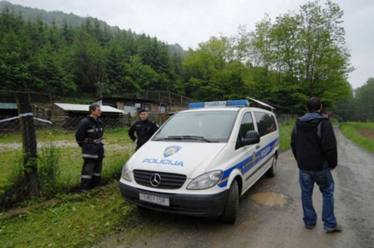 Rodila u dvorišnoj zgradi, ubila bebu, pa otišla u bolnicu
