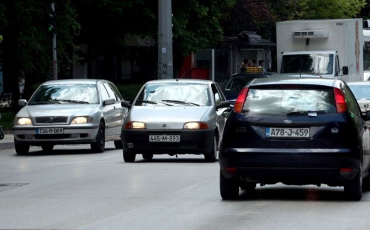 Registracija vozila: Vozači plaćaju greške službenika