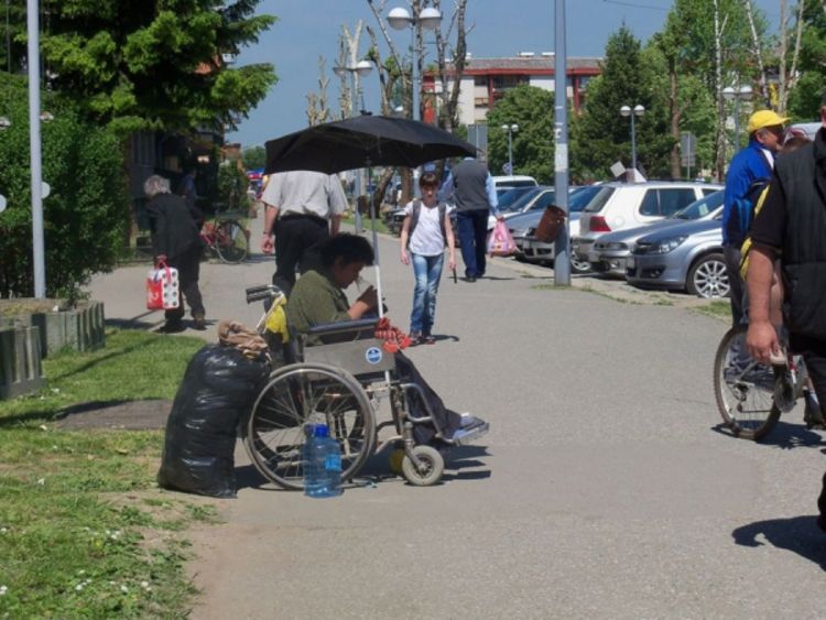 Najviše mališana  prosi u Prijedoru