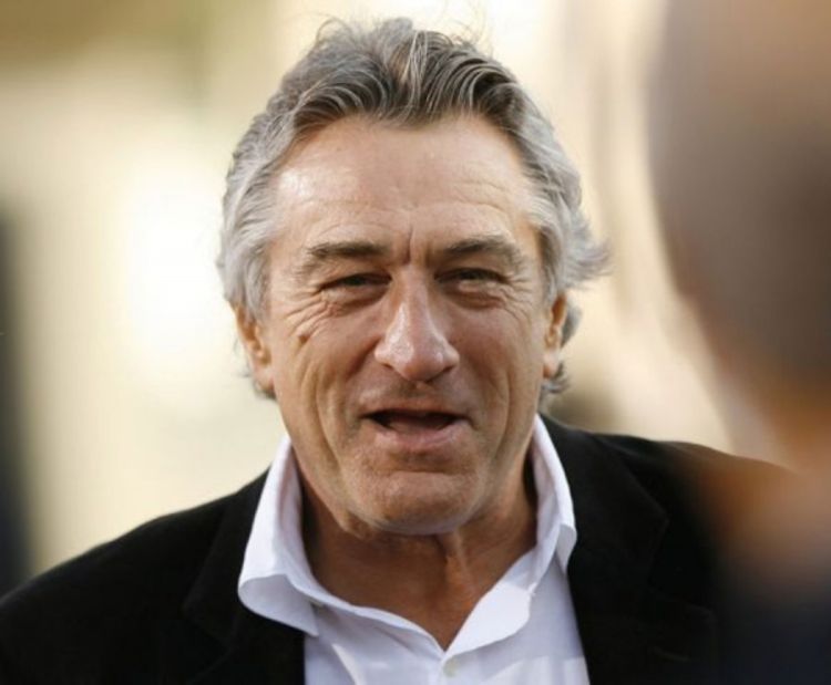 Robert de Niro sprema film o prevarantu Mejdofu