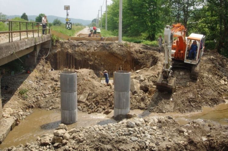 U Petrovu se gradi novi most preko Jadrinje