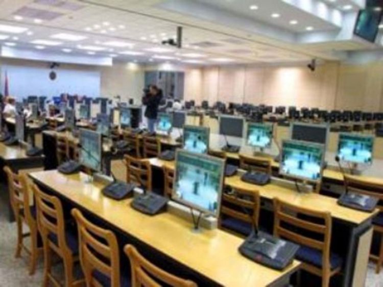 Predloženo ukidanje presude Mladićevim jatacima