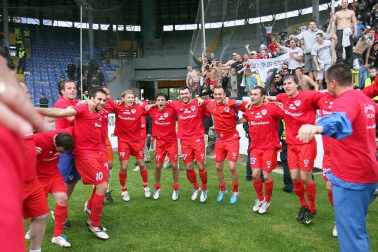 Od fudbalera Borca traže da zbog Mladića odgode proslavu titule