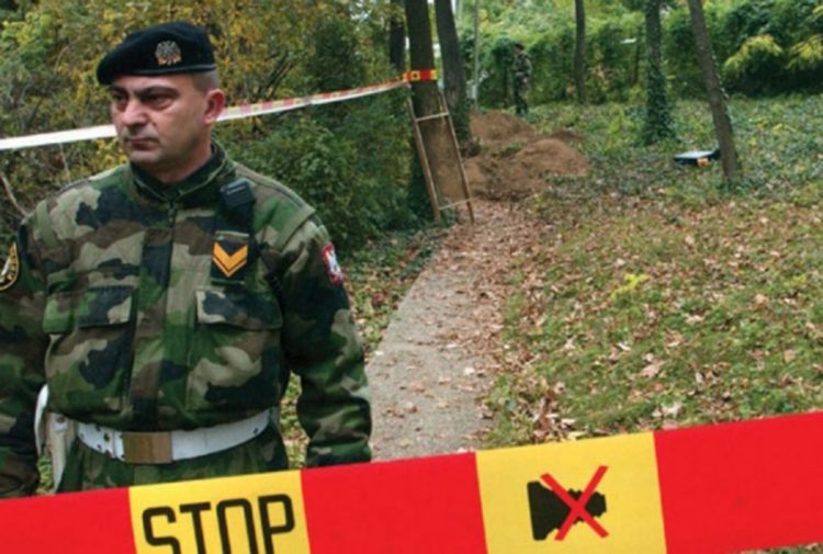 Mladića treba ispitati i o ubistvu dvojice vojnika u kasarni Topčider