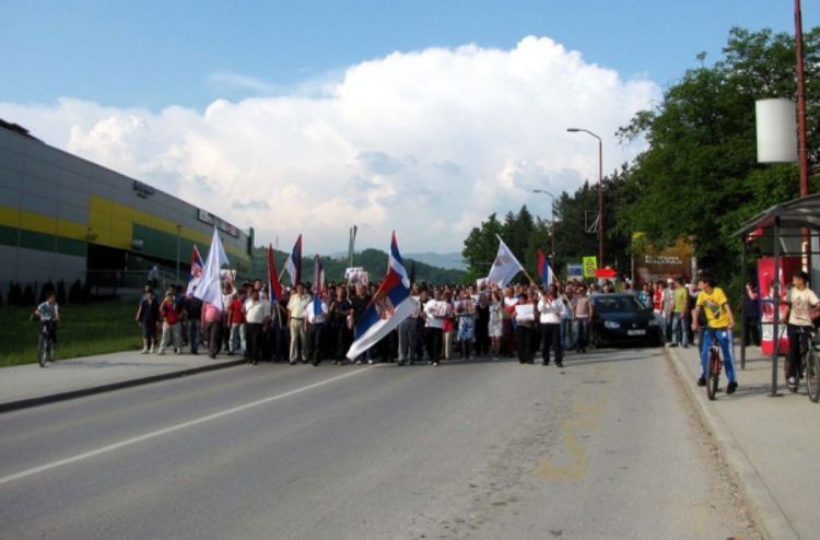 U Istočnom Sarajevu 1500 građana protestovalo zbog hapšenja Mladića