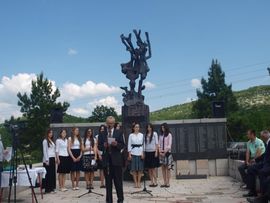 Sedam decenija od zločina u Korićkoj jami: Poziv na praštanje i ...