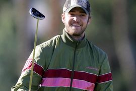 Džastin Timberlejk se opušta uz golf