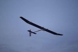 Solarni avion poletio za Pariz