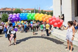 Zagreb Pride: Ljubite se pederi gdje želite, dosta je ponižavanja  ...