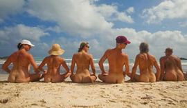 Nudisti oborili rekord u masovnom kupanju