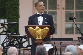 Obama obećava mir da bi dobio novac za kampanju