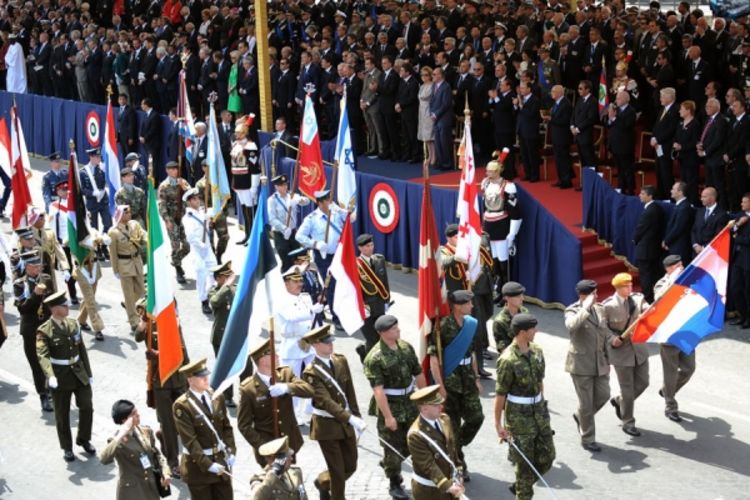 Vojnom paradom obilježeno 150 godina od ujedinjenja Italije (Foto)