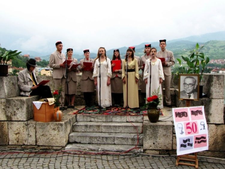 Višegrad: Tačno u podne odali počast Ivi Andriću