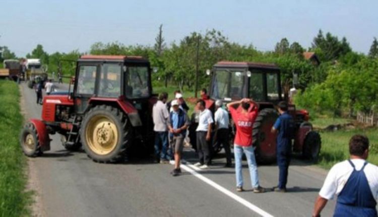 Poljoprivrednici deblokirali put Pančevo - Beograd