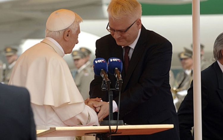 Papa i Ivo Josipović u četiri oka razgovarali o BiH