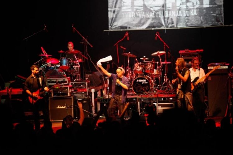 Održan prvi dio Kastel Rock Festa: Zdrava energija uz rokere