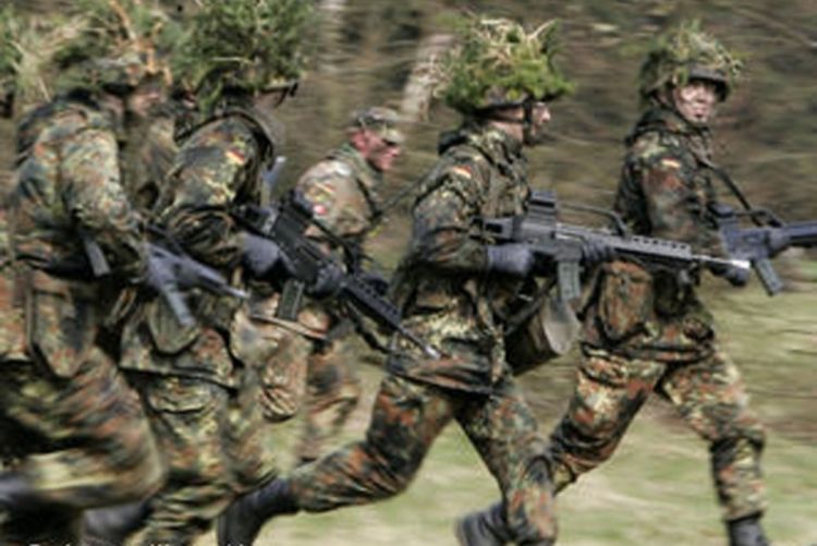 Mali Nijemci s drvenim puškama jurišali na Malu Mitrovicu