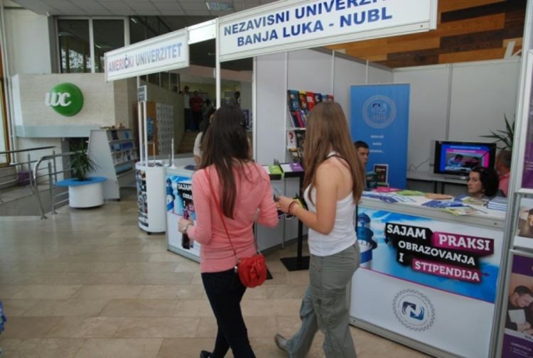 Sajam praksi, obrazovanja i stipendija: Šansa za zaposlenje studenata