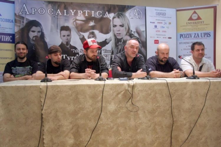 Pripreme za Apokaliptiku u Banjaluci: Čelisti traže domaću hranu