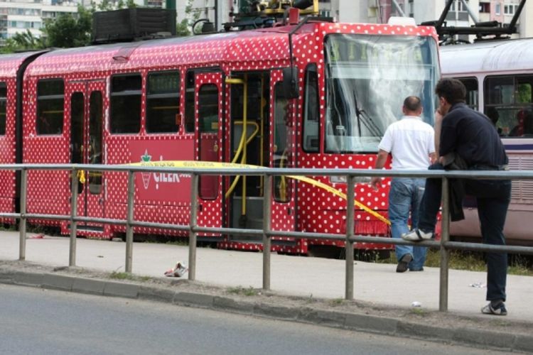 Tramvaj udario pješaka