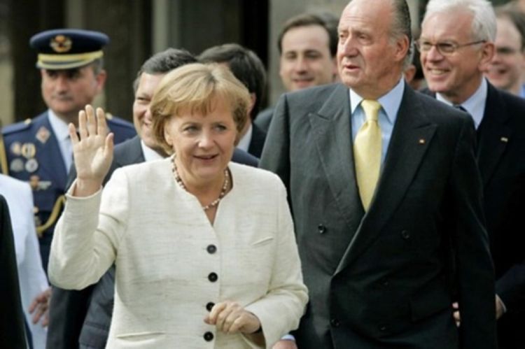 Merkelova i Sarkozi traže pomoć za Atinu