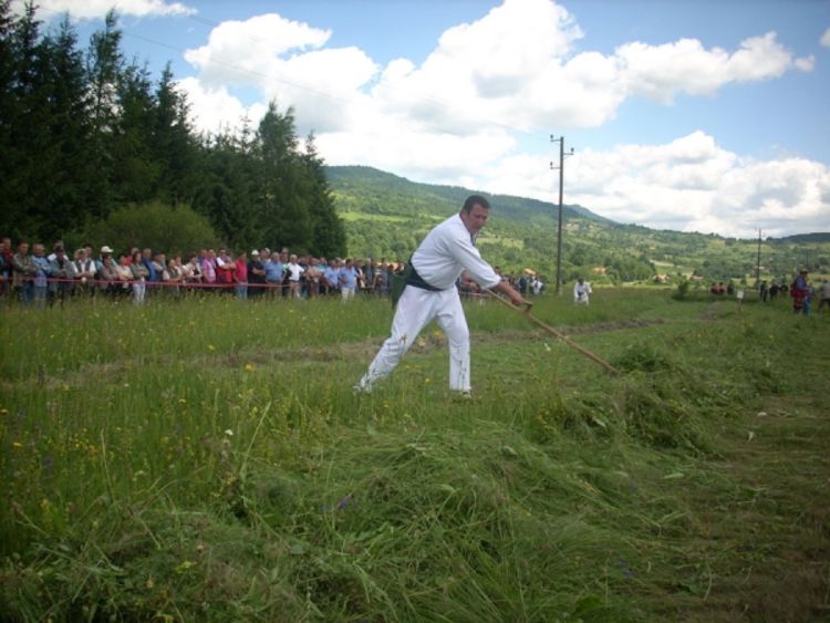 Mirko Kecman  prva kosa Grmeča