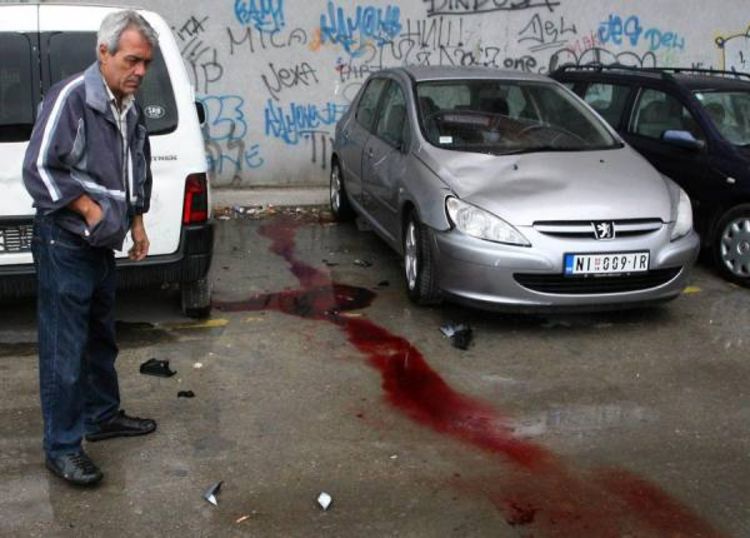 Tragedija u Nišu: Majka gurnula djecu sa terase pa sama skočila i poginula (Foto)