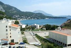 Šrafcigerom izbo mladića po bubrezima