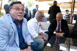 Tadić na Baščaršiji, sa Dinom, Halidom i Osimom (Foto)